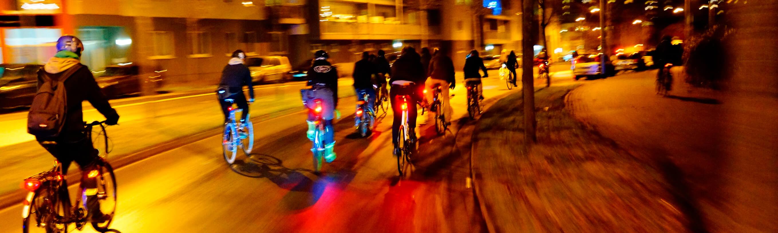 Faire du vélo la nuit : dangers et sécurité
